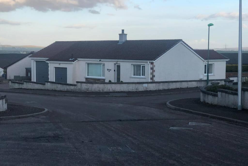 Ferienwohnung Two Bed Bungalow With Garage And Hot Tub Thurso Exterior foto